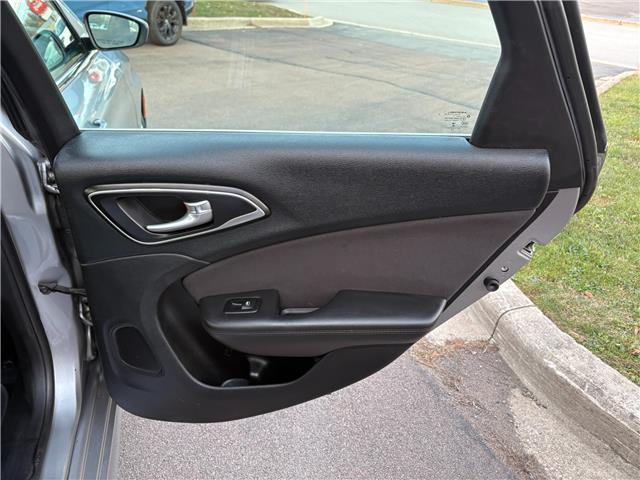 2015 Chrysler 200 LX (Stk: A-684290) in Moncton - Image 20 of 20