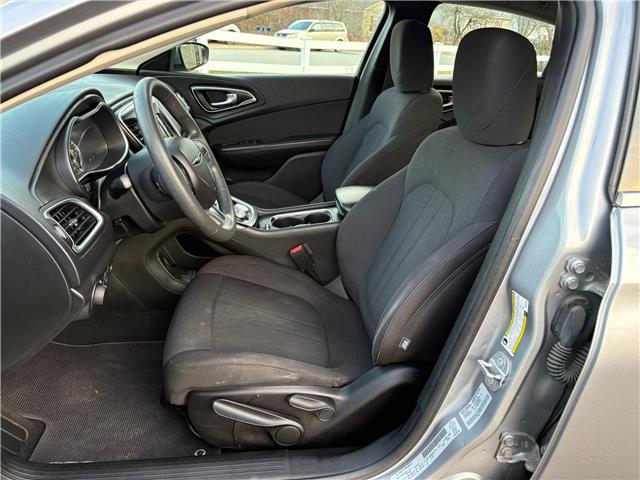 2015 Chrysler 200 LX (Stk: A-684290) in Moncton - Image 12 of 20