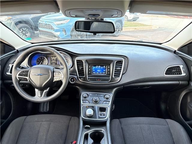 2015 Chrysler 200 LX (Stk: A-684290) in Moncton - Image 13 of 20