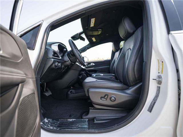 2026 Chrysler Grand Caravan SXT (Stk: T160196) in Surrey - Image 8 of 20