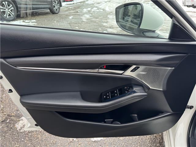 2019 Mazda Mazda3 GT (Stk: 2511587) in Waterloo - Image 9 of 24