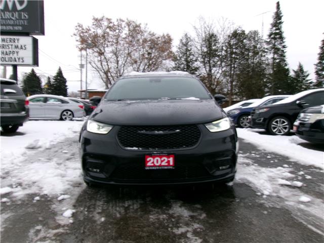 2021 Chrysler Pacifica Touring-L Plus in Kitchener - Image 2 of 24