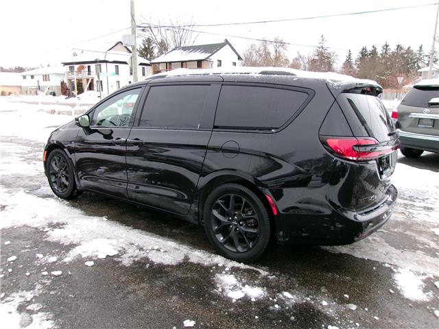 2021 Chrysler Pacifica Touring-L Plus in Kitchener - Image 5 of 24