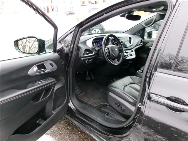 2021 Chrysler Pacifica Touring-L Plus in Kitchener - Image 15 of 24