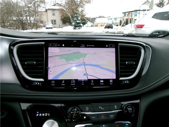 2021 Chrysler Pacifica Touring-L Plus in Kitchener - Image 14 of 24