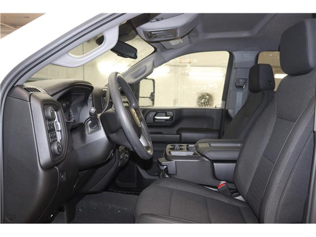 2026 Chevrolet Silverado 2500HD Custom (Stk: T3251) in Watrous - Image 18 of 37