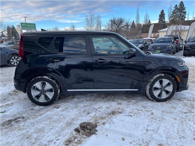 2020 Kia Soul EV EV Limited (Stk: R-20KISBLA5041) in Calgary - Image 6 of 16