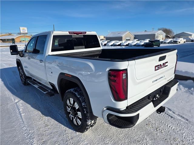2026 GMC Sierra 3500HD Denali (Stk: 26SR38503) in Pincher Creek - Image 4 of 10 2026 GMC Sierra 3500HD Denali (Stk: 26SR38503) in Pincher Creek - Image 4 of 10