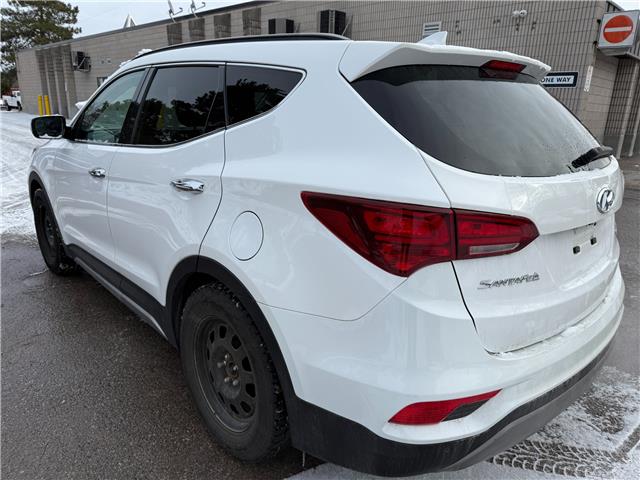 2018 Hyundai Santa Fe Sport 2.0T SE (Stk: 45594A) in Newmarket - Image 3 of 31