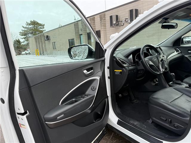 2018 Hyundai Santa Fe Sport 2.0T SE (Stk: 45594A) in Newmarket - Image 9 of 31