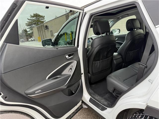 2018 Hyundai Santa Fe Sport 2.0T SE (Stk: 45594A) in Newmarket - Image 12 of 31