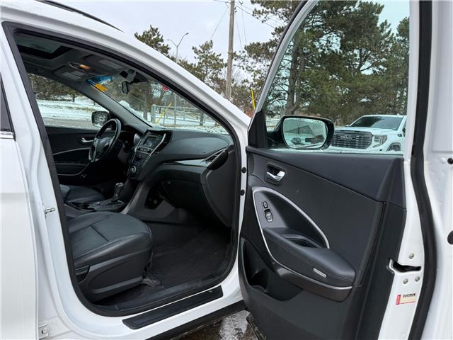 2018 Hyundai Santa Fe Sport 2.0T SE (Stk: 45594A) in Newmarket - Image 18 of 31