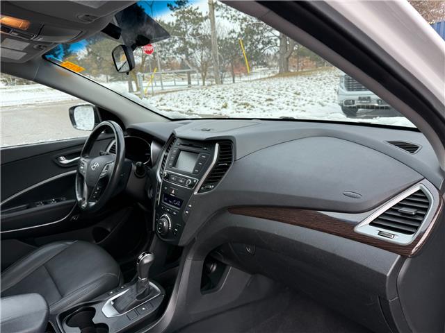 2018 Hyundai Santa Fe Sport 2.0T SE (Stk: 45594A) in Newmarket - Image 19 of 31
