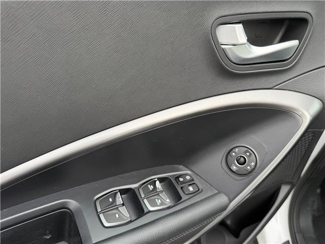 2018 Hyundai Santa Fe Sport 2.0T SE (Stk: 45594A) in Newmarket - Image 20 of 31