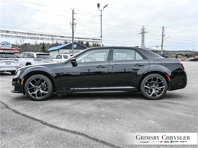 2022 Chrysler 300 Touring L (Stk: U6294) in Grimsby - Image 4 of 33