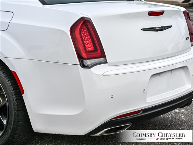 2022 Chrysler 300 Touring L (Stk: U6295) in Grimsby - Image 10 of 31