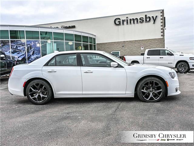 2022 Chrysler 300 Touring L (Stk: U6295) in Grimsby - Image 12 of 31