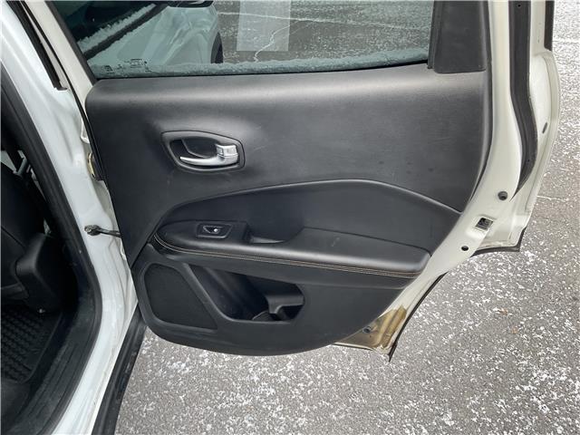 2023 Jeep Compass Trailhawk (Stk: 251392) in Kingston - Image 30 of 31