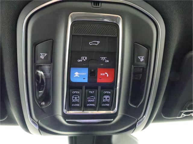 2025 Jeep Grand Cherokee Overland (Stk: 25J256) in Calgary - Image 16 of 21