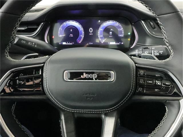 2025 Jeep Grand Cherokee Overland (Stk: 25J256) in Calgary - Image 18 of 21