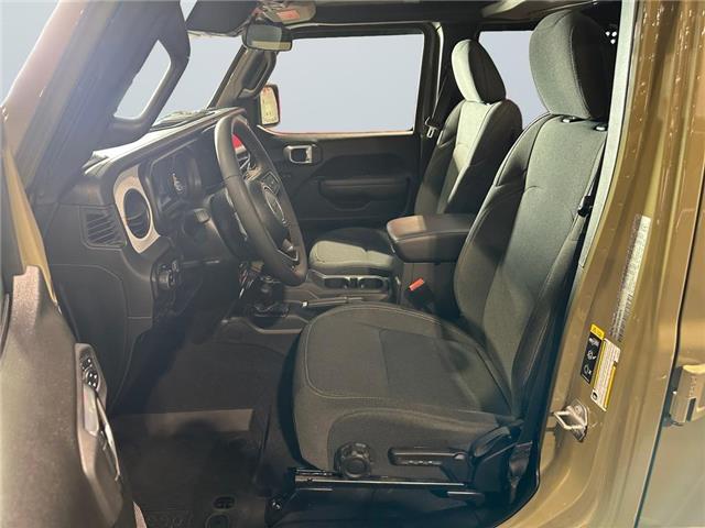 2025 Jeep Gladiator Sport S (Stk: 40729) in Lethbridge - Image 9 of 15