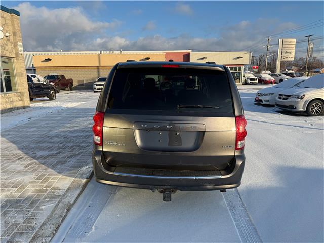 2017 Dodge Grand Caravan Crew in Sarnia - Image 4 of 21