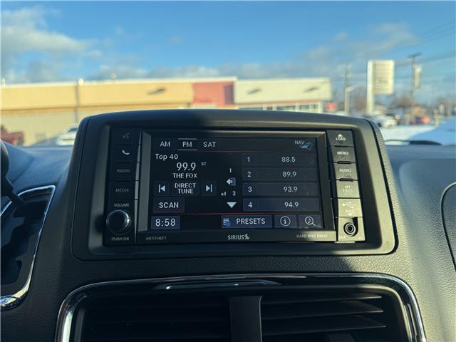 2017 Dodge Grand Caravan Crew in Sarnia - Image 15 of 21