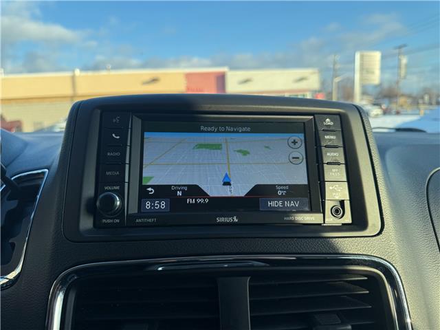 2017 Dodge Grand Caravan Crew in Sarnia - Image 16 of 21