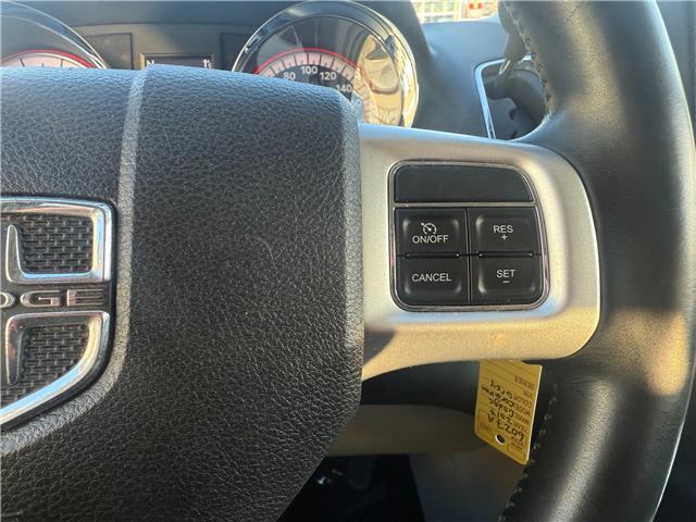 2017 Dodge Grand Caravan Crew in Sarnia - Image 12 of 21