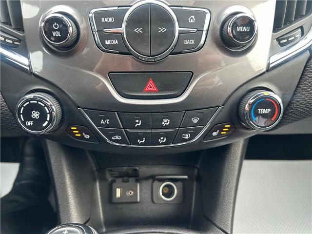 2017 Chevrolet Cruze Hatch LT Auto (Stk: 250711A) in Ottawa - Image 17 of 26