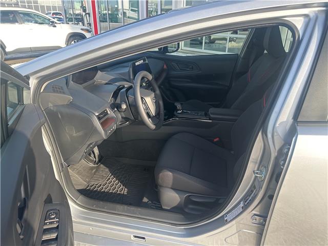 2026 Toyota Prius Plug-In Hybrid SE (Stk: 261012) in Regina - Image 9 of 17