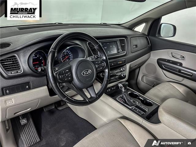 2020 Kia Sedona LX (Stk: P3485) in Chilliwack - Image 17 of 36