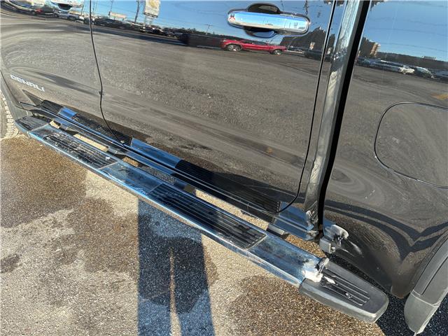 2023 GMC Sierra 1500 Denali (Stk: 143883) in London - Image 15 of 21