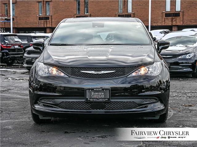 2026 Chrysler Grand Caravan SXT (Stk: TR2537) in Burlington - Image 2 of 33