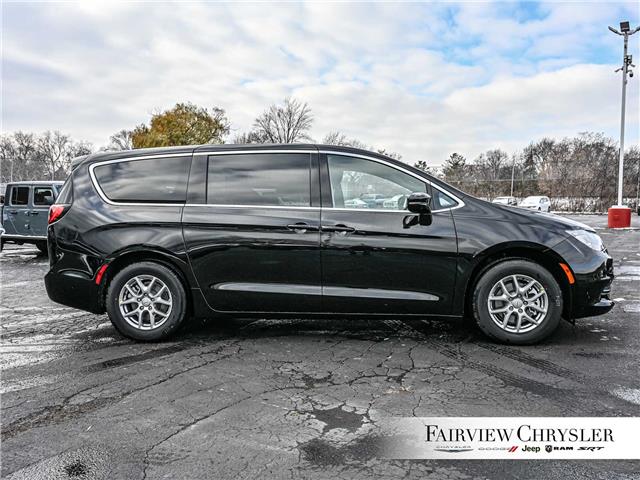 2026 Chrysler Grand Caravan SXT (Stk: TR2537) in Burlington - Image 12 of 33