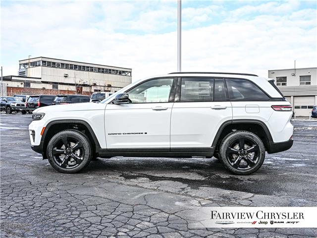2025 Jeep Grand Cherokee Laredo (Stk: SC2528) in Burlington - Image 4 of 34