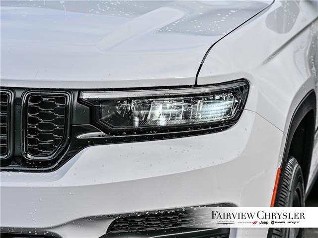 2025 Jeep Grand Cherokee Laredo (Stk: SC2528) in Burlington - Image 9 of 34