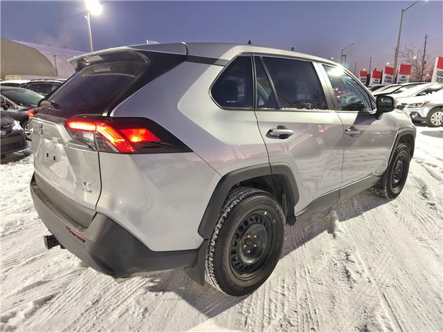 2022 Toyota RAV4 LE in Ottawa - Image 6 of 28 2022 Toyota RAV4 LE in Ottawa - Image 6 of 28