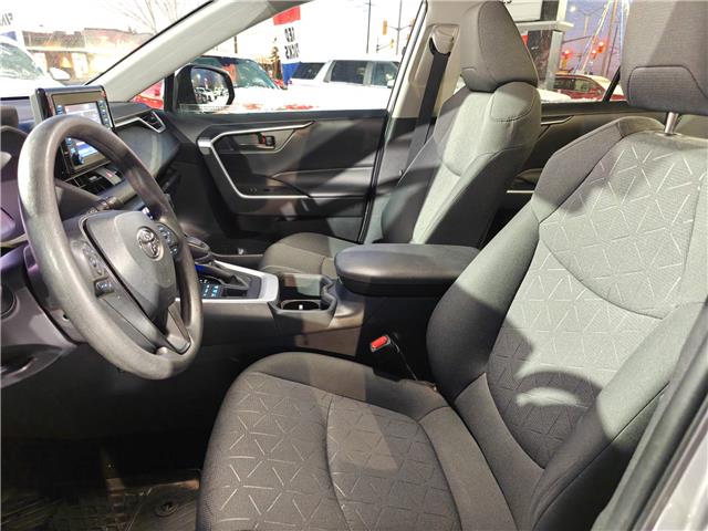 2022 Toyota RAV4 LE in Ottawa - Image 12 of 28 2022 Toyota RAV4 LE in Ottawa - Image 12 of 28