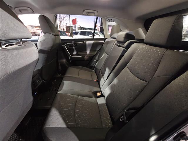 2022 Toyota RAV4 LE in Ottawa - Image 14 of 28 2022 Toyota RAV4 LE in Ottawa - Image 14 of 28