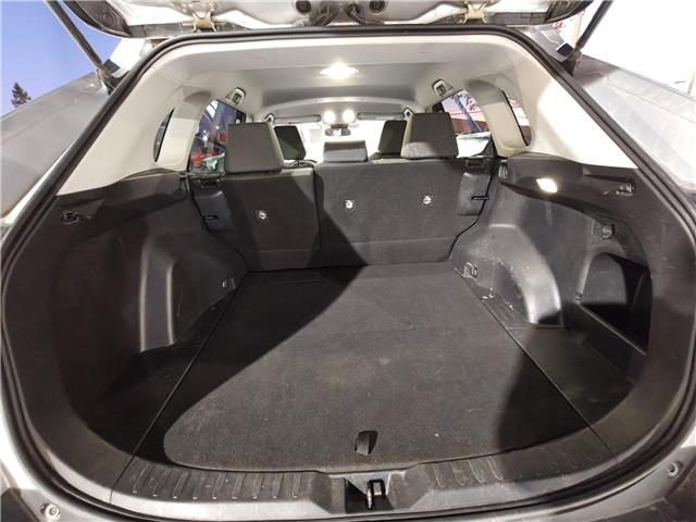 2022 Toyota RAV4 LE in Ottawa - Image 15 of 28 2022 Toyota RAV4 LE in Ottawa - Image 15 of 28