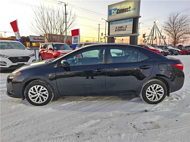 2017 Toyota Corolla LE in Ottawa - Image 2 of 19