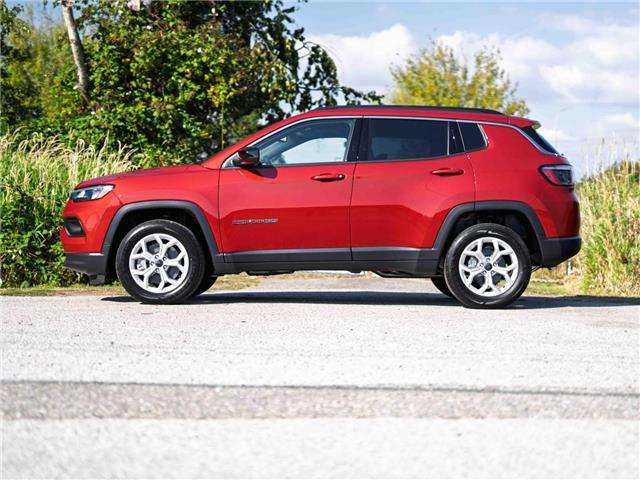 2025 Jeep Compass North (Stk: S618765) in Surrey - Image 3 of 21