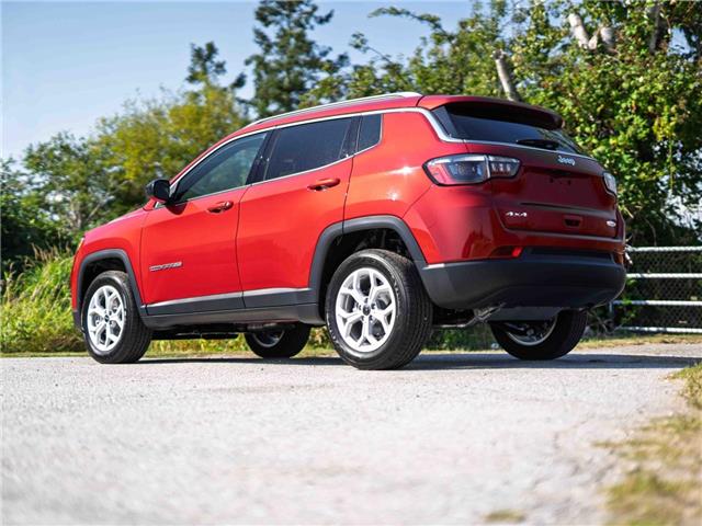 2025 Jeep Compass North (Stk: S618765) in Surrey - Image 4 of 21