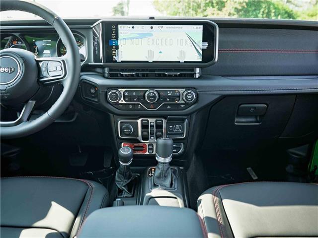 2025 Jeep Wrangler Rubicon (Stk: S653191) in Surrey - Image 10 of 23