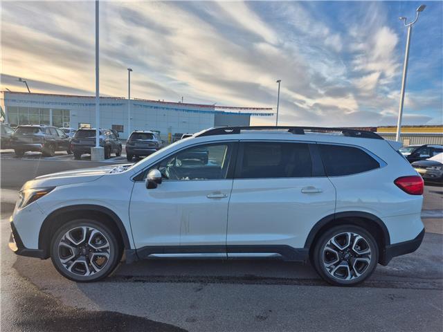 2023 Subaru Ascent Limited (Stk: 300168) in Lethbridge - Image 2 of 16