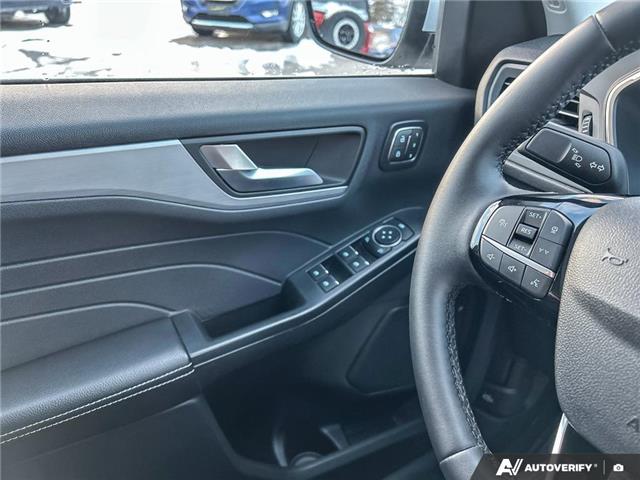 2025 Ford Escape Platinum (Stk: R0H2702) in Hamilton - Image 13 of 21