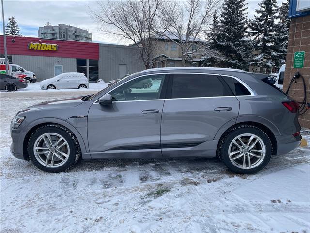 2019 Audi e-tron 55 Technik (Stk: R-19AUEGRA3966) in Calgary - Image 2 of 15