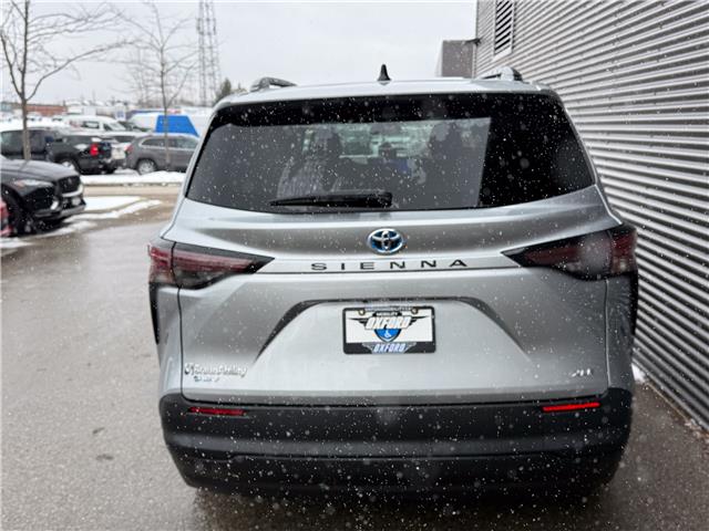 2025 Toyota Sienna XLE 8-Passenger (Stk: MU2389) in London - Image 5 of 25