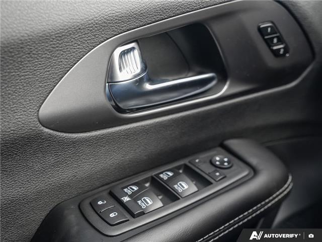 2026 Chrysler Pacifica Select (Stk: P3000) in Brantford - Image 17 of 27